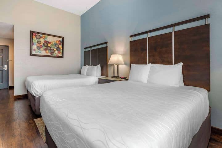 Room 14 of 30